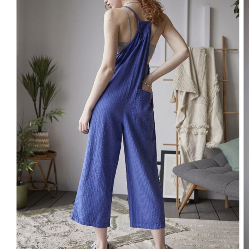 UO Urban Outfitters Georgie Relaxed Fit Jumpsuit - Size XS-TP